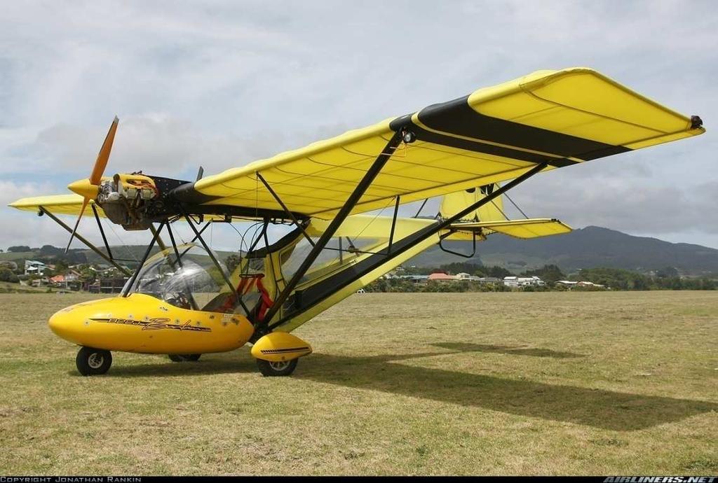 1.6 Aircraft information 1.6.1 Aircraft description: The Micro Aviation B22 Bantam is a microlight designed and produced in New Zealand.