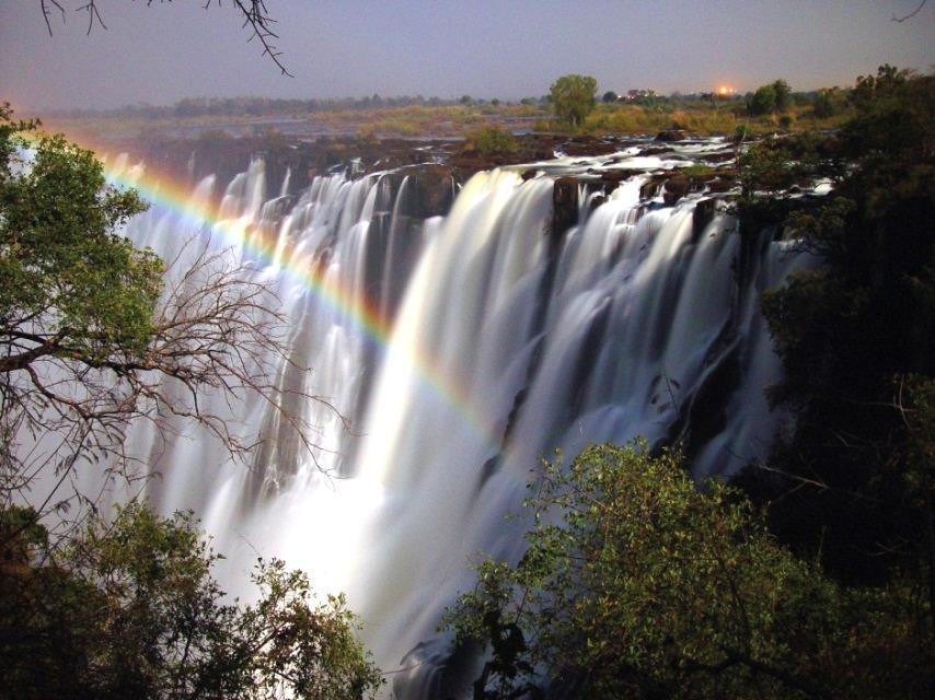 Page 11 DAY 11 * TONGABEZI, ZAMBIAN SIDE OF VICTORIA FALLS This morning you will be transferred to Mfuwe Airport for scheduled air service to Livingstone Airport.