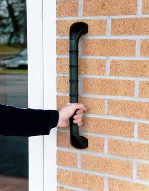 PRIMA OUTDOOR GRAB BAR A WELL SITUATED GRAB BAR CAN MAKE ALL THE DIFFERENCE TO THE SAFETY AND CONFIDENCE OF USERS OUTSIDE THEIR HOME.