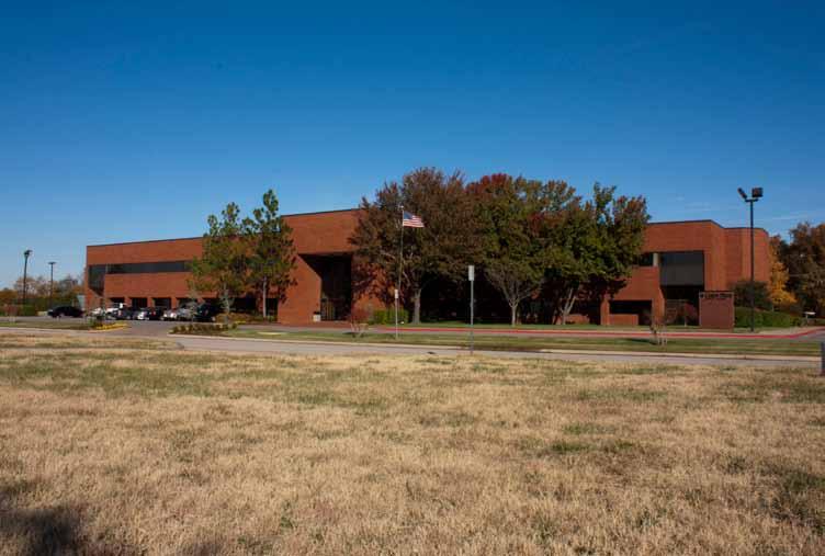 16 Centre plaza 9933 EAST 16TH STREET :: TULSA, OK FOR MORE INFORMATION PLEASE CONTACT: Mary Martin, SIOR, CCIM First Vice President 918.392.7228 mary.martin@cbreok.