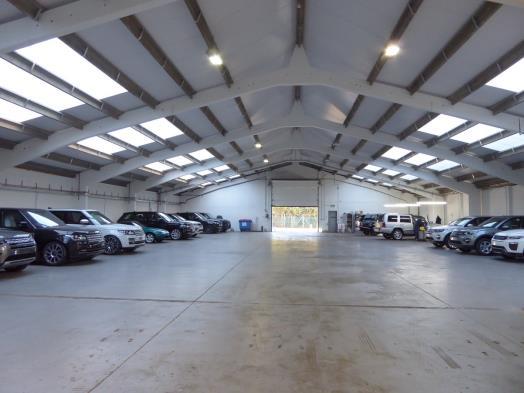 23 m 39 Holmethorpe Ave - Internal 41 Holmethorpe Ave - Internal Location The Investment is situated on the southern side of the established Holmethorpe Industrial Estate, which is