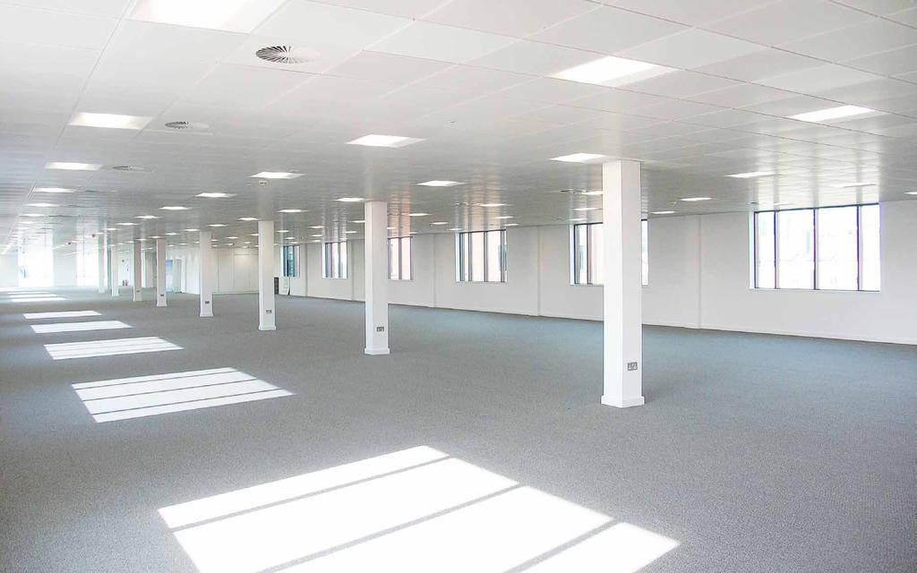 THE LIGHTHOUSE, SALFORD QUAYS, MANCHESTER, M50 3BF Space Plans High Density Medium Density Open plan office Open plan office 196 Workstations with associated