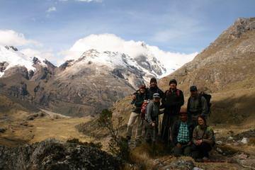 Pass Punta Yanayacu Ulta Valley Day 7: REST DAY in Huaraz and prepare for climbing Pisco (Recommended, but can be omitted if you are short of time) Day 8: Drive Huaraz to Cebollapampa and ascend on