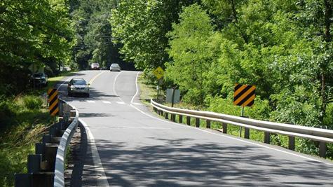 Project Description This project will improve safety and operations by replacing the weight-restricted, one-lane Hunter Mill Road (Route 674) bridge over Colvin Run with a new two-lane bridge that