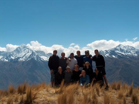 We will see the Apus, the Urubamba River and Vilcabamba mountains, the impressive snow mountain of the Veronica (5,682m), the Ausangate (6,384m), the Pachatusan (4,842m), the Salcantay (6.