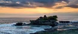 notice: Cost for meals will be your own expenses Day 04: Bali full day tours for Bedugul & Tanah Lot Sunset (B) After breakfast at your hotel, we will drive up to Taman Ayun (a beautiful Royal family