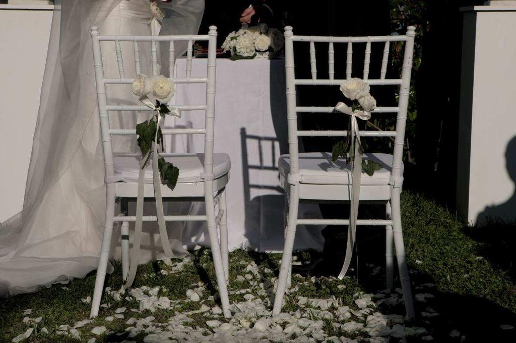 Weddings Palazzo Avino is a 12 th century Italian villa tucked away in the hill top village of Ravello perched high on the cliffs, 350 meters above the sparkling Mediterranean and overlooking some of