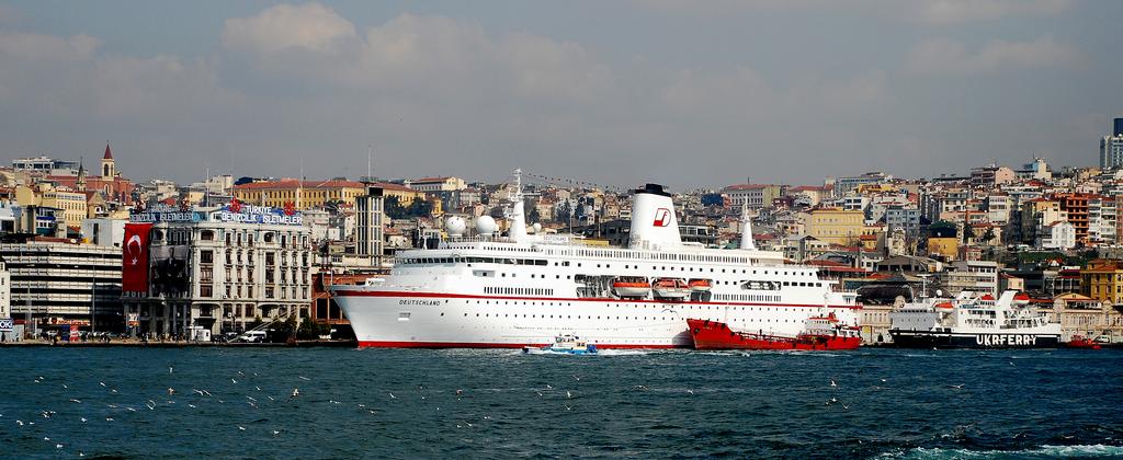 B.SEA BUNKERING AT ISTANBUL.