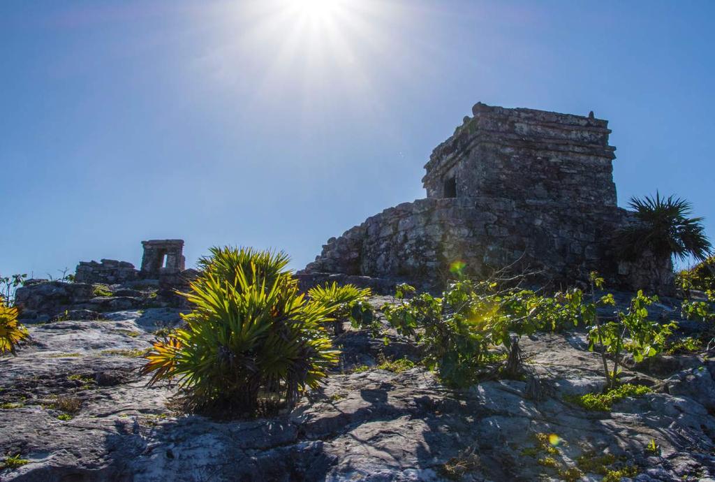 INTERESTING FACTS ABOUT TULUM Most trade was conducted with Coba, but there is evidence that products were transported through Río Motagua and the Río Usumacinta - Pasión system as far as Guatemala.