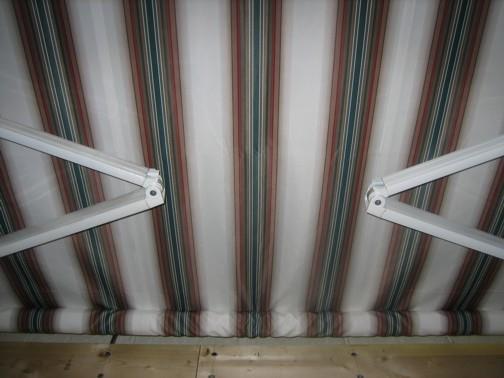 INSTALL SPLINE STOPS & VALANCE TUBE END CAPS We recommend that you go through the Adjustment and Fine Tuning of your Awning before completing step 17, however when complete, finish your installation
