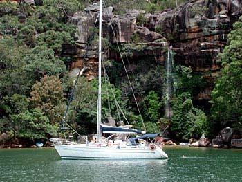 Ku-Ring-Gai Chase National Park With an area of around 15,000 hectares, Ku- Ring-Gai Chase National Park is an idyllic