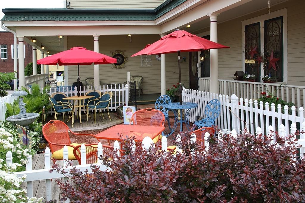 Westby Inn Highlights HIGHLIGHTS Full service restaurant with a coffee and ice cream bar Potential extra income opportunity with the restaurant [it is currently operational for 7 months out of the