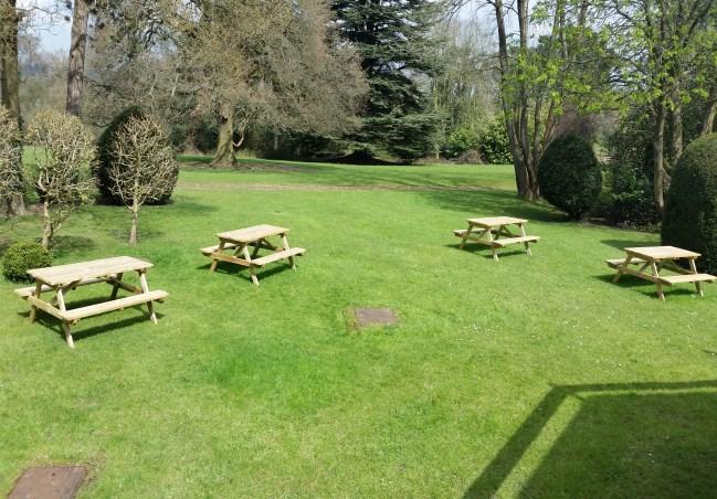 Courses Interviews Camping Private Dining, Celebration Meals, Christmas & Children s Parties We are sure that you will find our extensive range of facilities are of great benefit to your