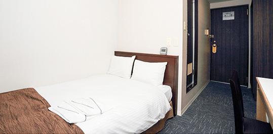 Extension (per room/night) Remm Akihabara (Consecutive Nights Required) 1470 1070 per pax 1700 170 250 <Prices in SGD / Per 2 Pax unless Single-Use > Semi Double Room (14 sqm) Twin Room (23 sqm)