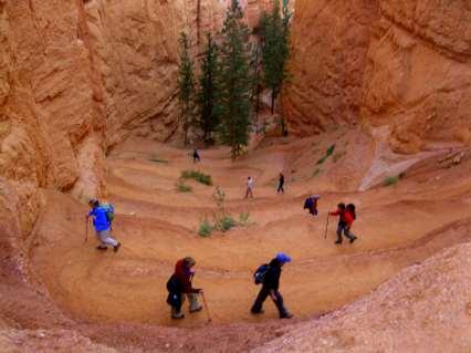 Wednesday, October 10 & 17 Wednesday s 4-mile hike, ranked one of the Southwest s 10 best, offers incredible vistas of Zion Canyon and bragging rights.