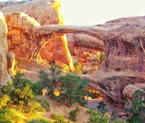 DAY 6 We will begin our time in one of Utah s most famous parks with a sunrise hike through the Devils Garden.
