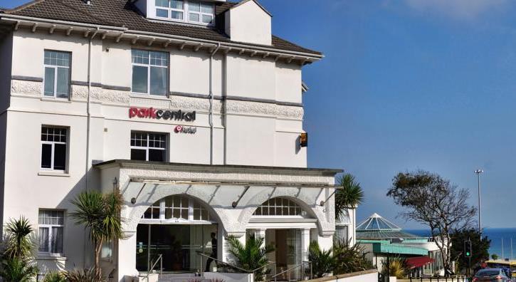 PARK CENTRAL HOTEL Overlooking the sea, the 4-star Park Central Hotel is found within a period building, close to Bournemouth s desirable beaches, and next door to the Bournemouth International