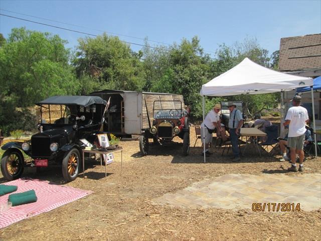 BBQ Lunch at the San Dieguito Heritage Museum The San Dieguito Heritage Museum held a Deep Pit BBQ at the museum on May 17 and member Warren Raps asked for a few Model T's to decorate the grounds.
