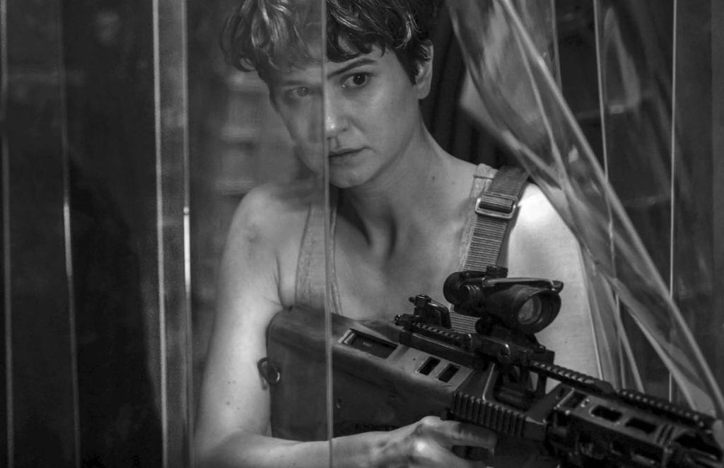 E-MAIL: ENTERTAINMENT@VINDY.COM VALLEY 24 THE VINDICATOR THURSDAY, MAY 18, 2017 C17 Alien with an MARK ROGERS TWENTIETH CENTURY FOX VIA AP Katherine Waterston stars in a scene from Alien: Covenant.