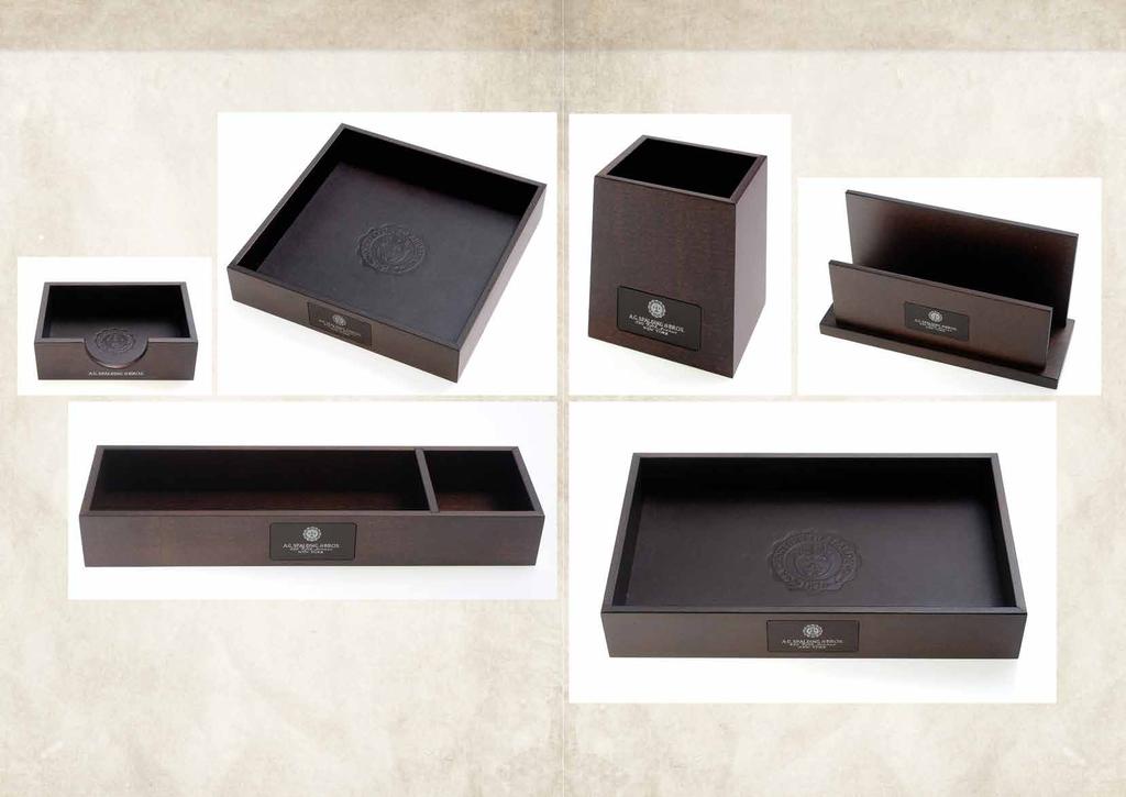 20 WOODEN LINE WOODEN LINE 21 250102 VISTING CARD HOLDER 10,5X7X3,3 250104 SQUARE TRAY 16X16X3,3 250100 PEN
