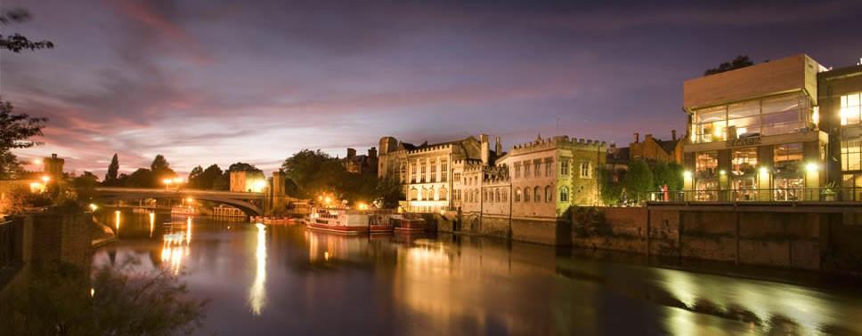 York as a destination York currently welcomes 7 million visitors per year Tourism contributed 606 million to York s economy last year, and supported 20,000 jobs in the industry 22.