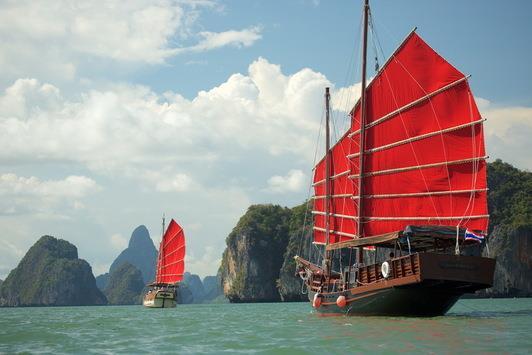 DAY 2 : FULL DAY TOUR : PHANG NGA BAY ON TRADITIONAL JUNK THAILAND With a capacity of less than 30 guests per cruise, this