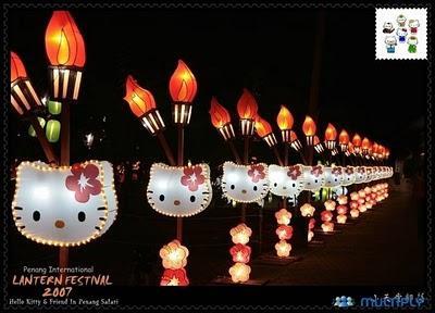 2,000 lanterns with a Hello Kitty and Friends