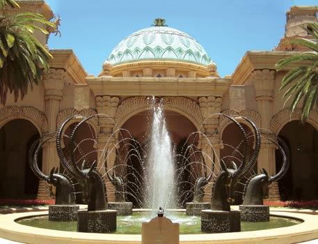 Day 8 Sun City The day is at leisure. Sun City oﬀers showstopping entertainment and activities for everyone under the African sun.