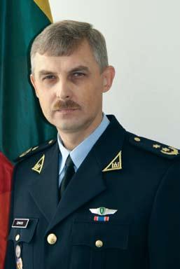 KOP Ginkluotės ir technikos remonto depo vadas plk. ltn. Vytautas Čepaitis. Ant uniforminio švarko matomas pirmo rango karo aviacijos inžinieriaus ženklas. 2009 m. 2000 m. vasario 25 d.