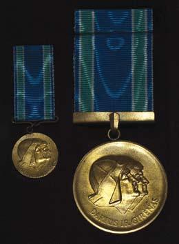 1996 m. Respublikos Prezidento dekretu Dariaus ir Girėno medaliu apdovanotas ats.