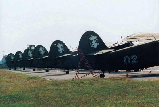 gvasis transporto lėktuvas pelnytai gali vadintis daugiatiksliu. An-2 prototipas išbandytas 1947 m. rugpjūčio 31 d., modifikacija T sukurta 1948 m. Nuo 1960 m.