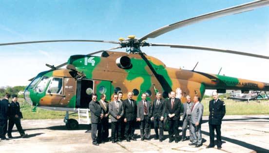 1994 metų sausio mėnesį Vilniaus oro uoste buvo sulaikyti ten nusileidę be reikiamų dokumentų iš Rusijos į Lenkiją skridę aštuoni 1991 m. Rusijos Kazanės gamykloje pagaminti sraigtasparniai Mi-8T.