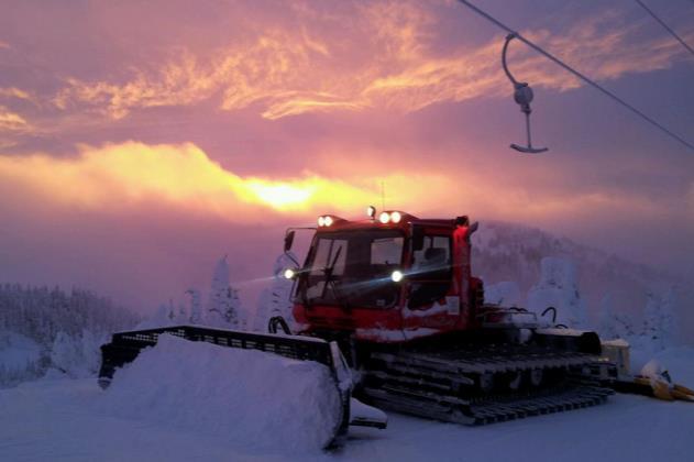 Includes $10 après voucher Alpine Fondue and Evening Descent Wednesday & Thursday nights, December to March Head up the
