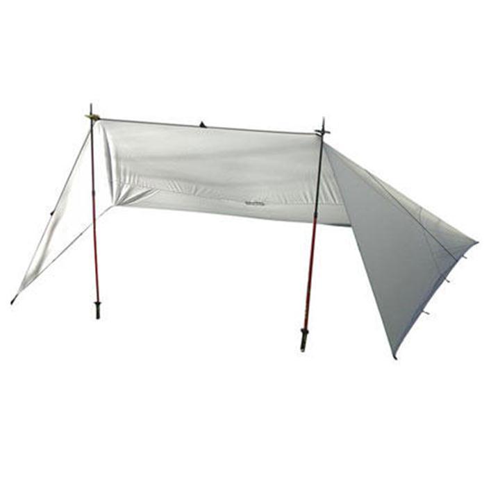 This design protects 4-5 people in a semi-enclosed A-frame, or it can become a wind/rain shelter for a larger group.