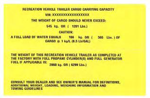 The lower portion of this label is provided voluntarily and indicates the weight value of the trailer as it was manufactured and weighed at the factory.