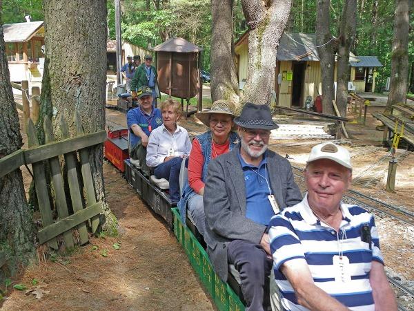 org Begun in 1983, Adirondack Live Steamers is a 1½ inch scale, 7¼ inch gauge railroad running in the woods near Saratoga Springs, NY.