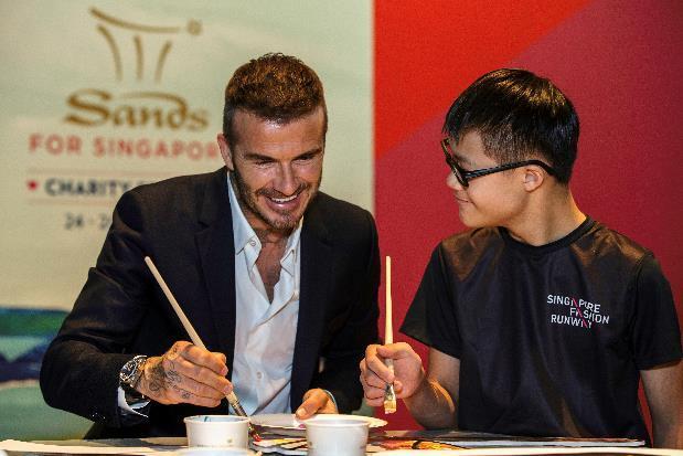 FOR IMMEDIATE RELEASE David Beckham kicks off 2018 Sands for Singapore Charity Festival with Marina Bay Sands Sands Global Ambassador to launch the integrated resort s sixth annual charity event with
