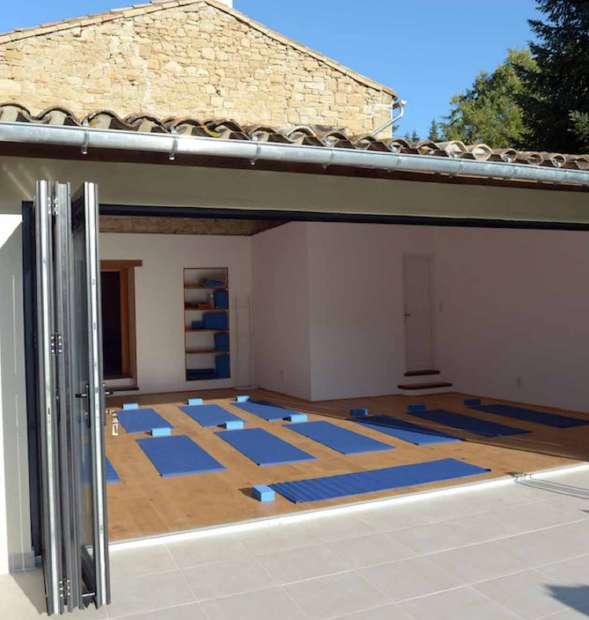 THE ACTIVITY SPACE Domaine de Mournac offers a large 50 sqm activity space, perfect