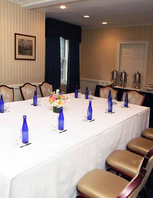 The most intimate of spaces at the Club, the Branford Suite provides a private setting for breakfast, lunch, or dinner meetings and small