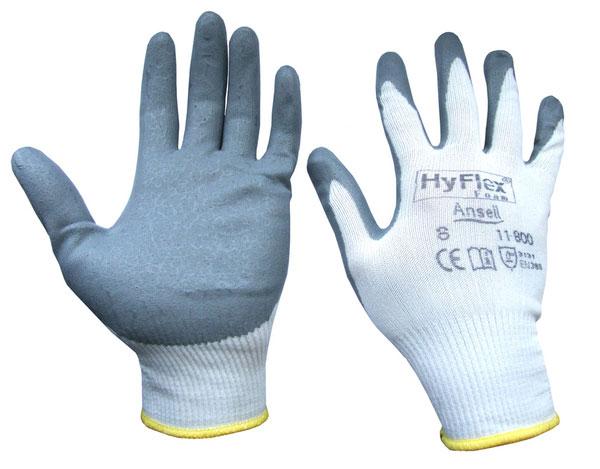 QUALITY LINED DRIVERS GLOVES Soft grain leather. Gun pattern design. Half elastication to back of cuff. Fleece lined.