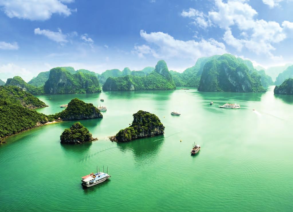 21-Day Grand Tour of Vietnam & Cambodia 21-Day Grand Tour of Vietnam & Cambodia Hanoi s labyrinth of streets is filled with food stalls and markets.