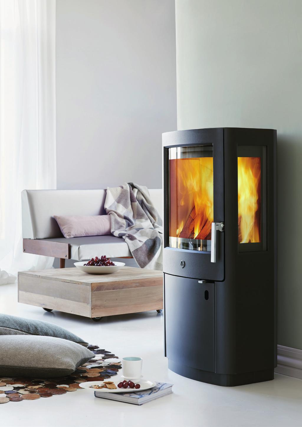 warm moments of quality VARDE UNIQ 1 Wood-burning stoves from VARDE stand on the stylistic bedrock of Scandinavian design created with the ambition of unifying quality,