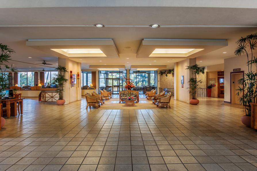 Hotel Amenities FREE Wi- Fi in lobby Ice