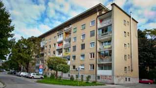 Potresna ogroženost prebivalstva Slovenije Približno četrt milijona ljudi v Sloveniji, osmina prebivalstva, živi v večstanovanjskih stavbah, grajenih v času pred letom 1963, ko protipotresna gradnja