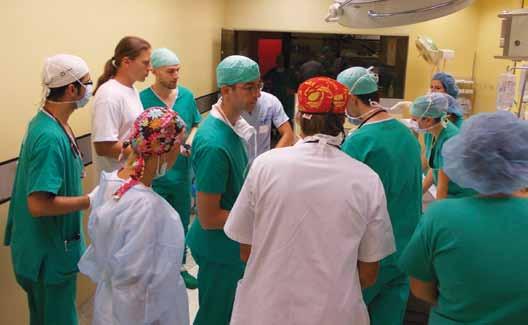 »Le kot tim smo sposobni delovati v celoti«delo v Urgentnem kirurškem bloku je vedno timsko: pomembni so vsi posamični koraki, vse od vpisa pacienta naprej.