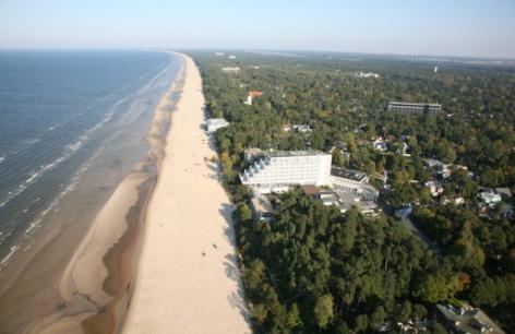 Jurmala is the place to enjoy sea breeze, sun, nature, architecture and cultural life.
