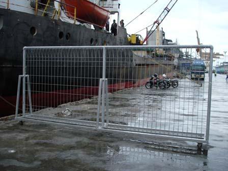 Port Assessment Elements: Pier Side Security Zone Materials for temporary security zone near vessel