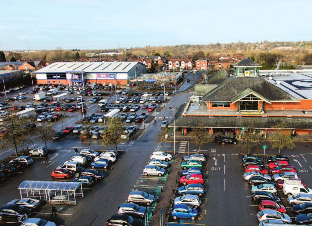 CHEADLE HEATH, SK3 0RJ The subject retail warehouse unit is occupied by B&M, and provides around 30,502 sq ft of ground floor accommodation, with 1,301 sq ft of office/staff space at first floor to