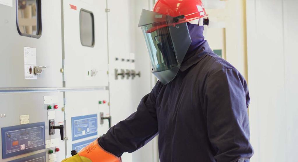 PPE CATEGORY 2 Meets and exceeds arc flash PPE Category 2 standards with an arc rating of 12 cal/cm 2. Please refer to NFPA 70E or CSA Z462 Standards for specific selection requirements.