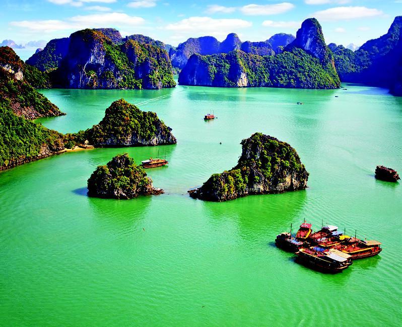 Ha Long Bay Vietnamese markets 24-DAY ITINERARY Included features, inside visits and guided sightseeing shown in UPPERCASE Day 1: Saturday 3 September Auckland - Singapore - Hanoi Today we meet at